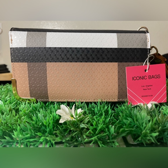 Wallet - Picture 3 of 4